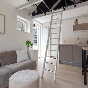 Flamingo Beach Apartments